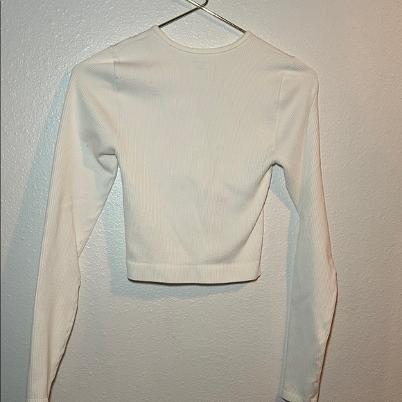 Cream Snap-Front Ribbed Crop Top - Picture 4 of 4